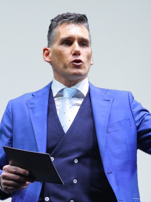 Speaker_Cassina_foto sito_500x668px